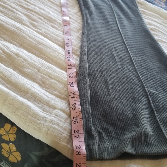 Aerie | Groove-On Rin Velour Flare Pants - Picture 11 of 12